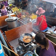 ตลาดน้ำดำเนินสะดวก