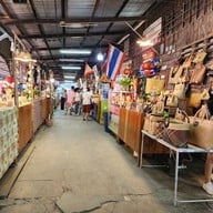 ตลาดคลองสวน 100 ปี