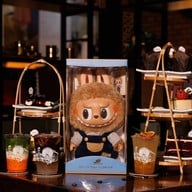 HIWPEEK Cafe & Restuarant หิ้วปีก คาเฟ่แอนด์เรสเตอรอง -