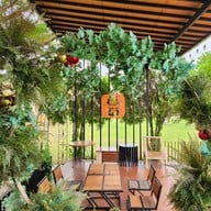 บรรยากาศ No Name Bake House Cafe