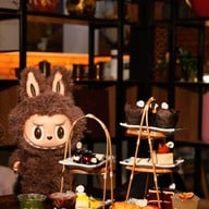 HIWPEEK Cafe & Restuarant หิ้วปีก คาเฟ่แอนด์เรสเตอรอง -