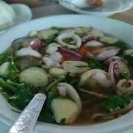 ครัวยายชิ้น -