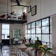 บรรยากาศ Chim cafe ตรงข้ามโลตัสแกลง