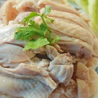 ข้าวมันไก่ หน้ามอ. (ร้านบังเอิญ)