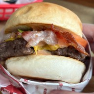 Burger Bro พัฒนาการ