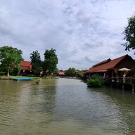 ตลาดอยุธยาไนท์มาร์เก็ต