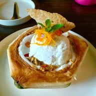 ข้าวขวัญ ไก่แบ้