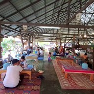 ตลาดอยุธยาไนท์มาร์เก็ต