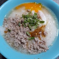 เมนูของร้าน โจ๊กหมู & ก๋วยเตี๋ยวหมู สูตรโบราณ