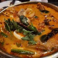 Eatview karaoke & restaurant นิมิตใหม่