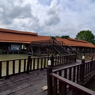 ตลาดอยุธยาไนท์มาร์เก็ต