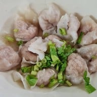 เมนูของร้าน เกี๊ยวปลานายเคี้ยม