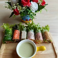 เมนูของร้าน เฮียนโฮม สลัดคาเฟ่ กุฉินารายณ์