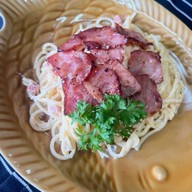 V8 สเต็กเฮ้าส์ ภูเก็ต