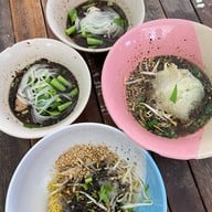 ป.ประทีบ ก๋วยเตี๋ยวเรือ เกษตร - นวมินทร์