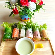 เมนูของร้าน เฮียนโฮม สลัดคาเฟ่ กุฉินารายณ์