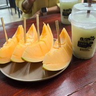 เมนูของร้าน ฟาร์มลุงแดง