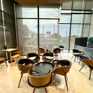 บรรยากาศ Koo Koo Cafe Cafe @ B WORK TOWER