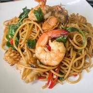 V8 สเต็กเฮ้าส์ ภูเก็ต