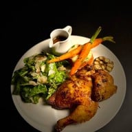 ศรีวรา บิสโทร แอนด์ คาเฟ่