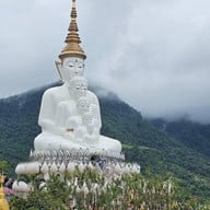 วัดพระธาตุผาซ่อนแก้ว