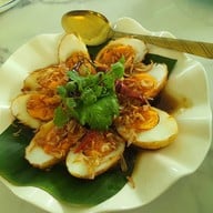 บ้านมาดาม คาเฟ่ & เรสเตอรองต์