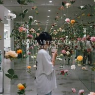 Isara Mirror Cafe