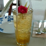 บ้านมาดาม คาเฟ่ & เรสเตอรองต์