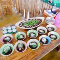 ก๋วยเตี๋ยวเรือลุงหนวด คลอง9 เตี๋ยวเรือลุงหนวด คลอง9