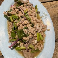 ลาบยโสแซ่บรุ่ง สาขา 2