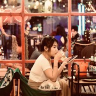 The Great Wall Bistro & Nightlife พิษณุโลก