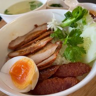 เมนูของร้าน Vistacafé อาคารวีรสุ ถนนวิทยุ