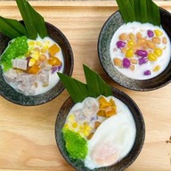 ข้าวซี่โครงหมูอบสับปะรด&ยำ หัวหิน37 หัวหิน