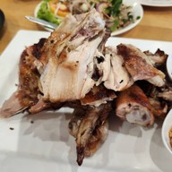 เมนูของร้าน ไก่ย่างพริกไทยดำ ห้าแยกพลับพลาไชย