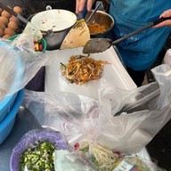 โชกุนผัดไท ตลาดสวนพลู