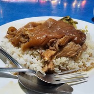 ข้าวขาหมูเบรคแตก