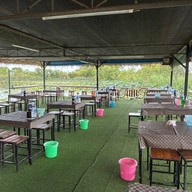 สถานีก๋วยเตี๋ยวไก่บุฟเฟ่ต์ จอหอ บึงทับช้าง