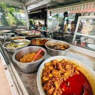 ข้าวแกงปักษ์ใต้ ครัวเมืองลุง ขุขันธ์