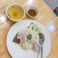 Korkai Chicken Rice ถนนบรรทัดทอง