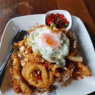 คั่วพริกเกลือสวนเพลิน(มีสาขาเดียว)
