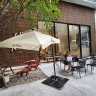 Café Kitsuné The EmQuartier