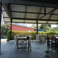 บรรยากาศ ครัวพี่เปี๊ยก บางควาย ชะอำ ชะอำ บางควาย