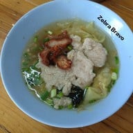 เมนูของร้าน ก๋วยเตี๋ยวนางงาม ลิ้มมุ่ยเฮง ราชบุรี