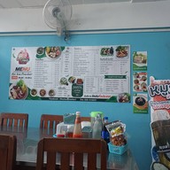 บรรยากาศ ช้อนทองกอบัว ก๋วยเตี๋ยวลูกชิ้นหมู