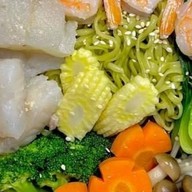 Whale402 (ตามสั่ง/ข้าวยำไก่แซ่บ/ข้าวไข่ข้น)