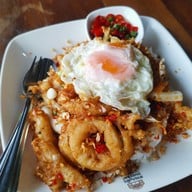 เมนูของร้าน คั่วพริกเกลือสวนเพลิน(มีสาขาเดียว)