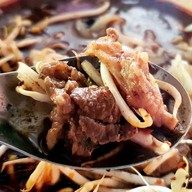 น้ำเงี้ยวหม้อดินป้าอี๊ด หนองบัว