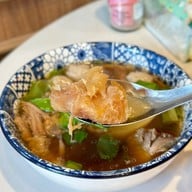 เมนูของร้าน ฟ้าโรจน์ ก๋วยเตี๋ยวเนื้อ สเต็ก พุทธมณฑลสาย 2
