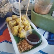 เมนูของร้าน ก๋วยเตี๋ยวหมูต้มยำตำลึงตาเบิร์ด (หน้าวัง)