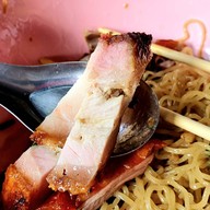 ร้านอาหารพูลเลิศ เจริญรัถ